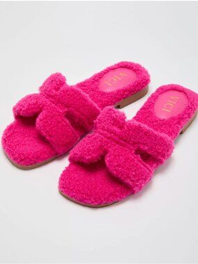 Soft Steps Sherpa Slip On Slides | Vici